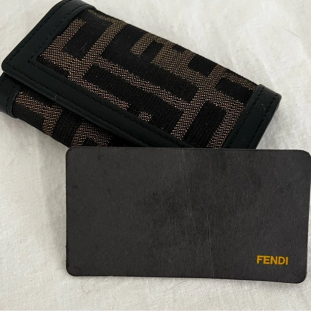 FENDI Zucca Canvas 4-Hook Key Holder Tobacco & Black COA Card Authentic Vintage